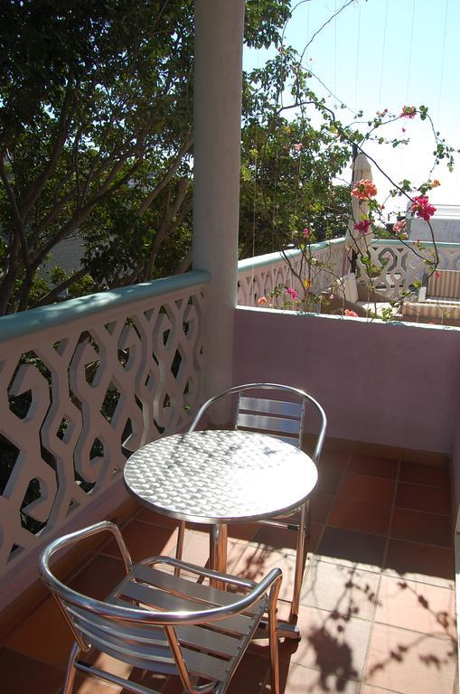 ホテル Casa Bella Mya タガンガ エクステリア 写真